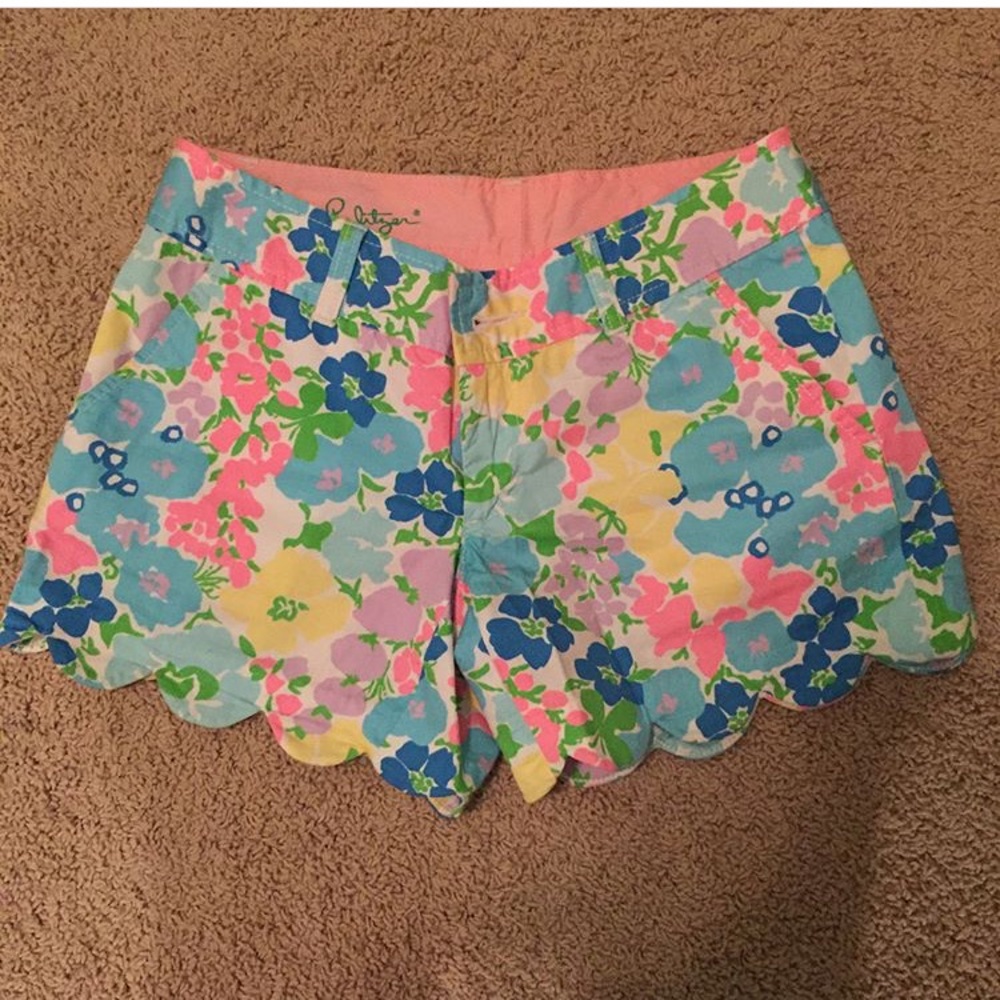 lilly pulitzer flower scalloped shorts size 00